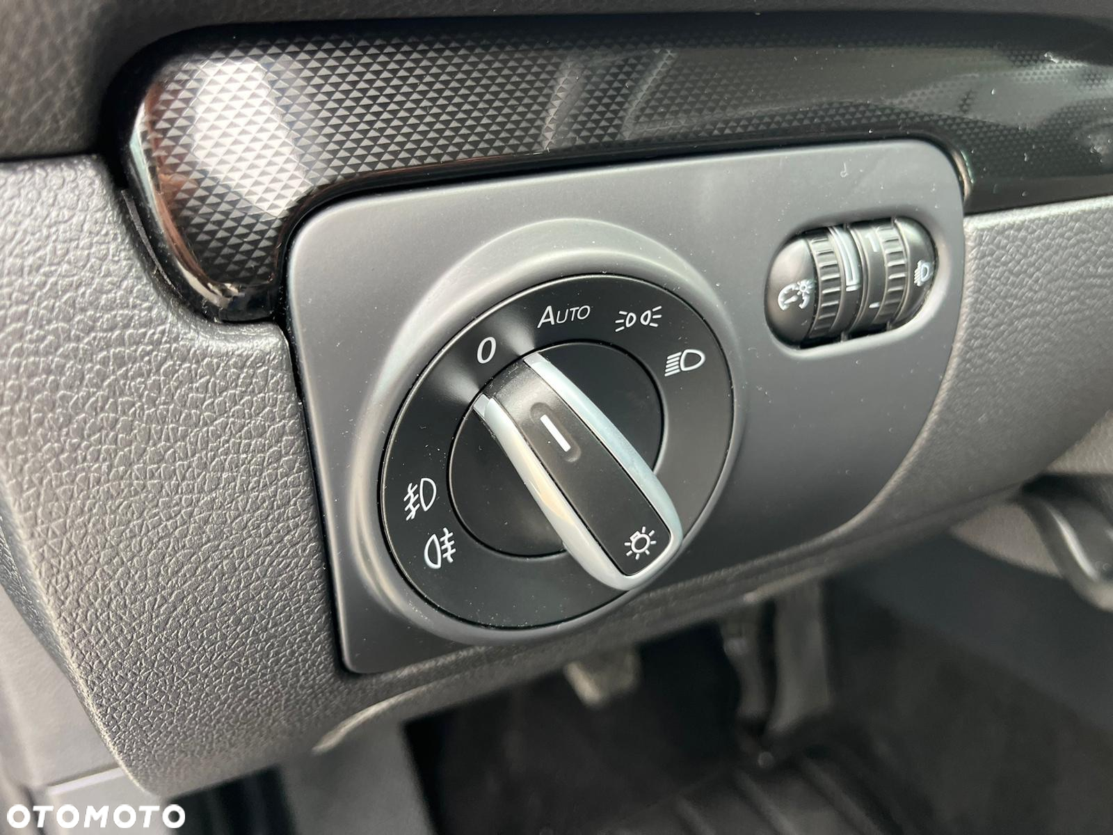 Volkswagen Golf 1.4 TSI Highline - 9