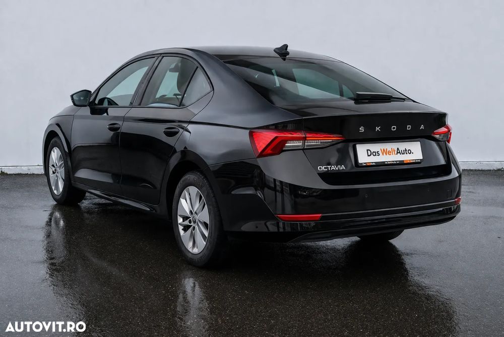 Skoda Octavia 2.0 TDI DSG Ambition - 4
