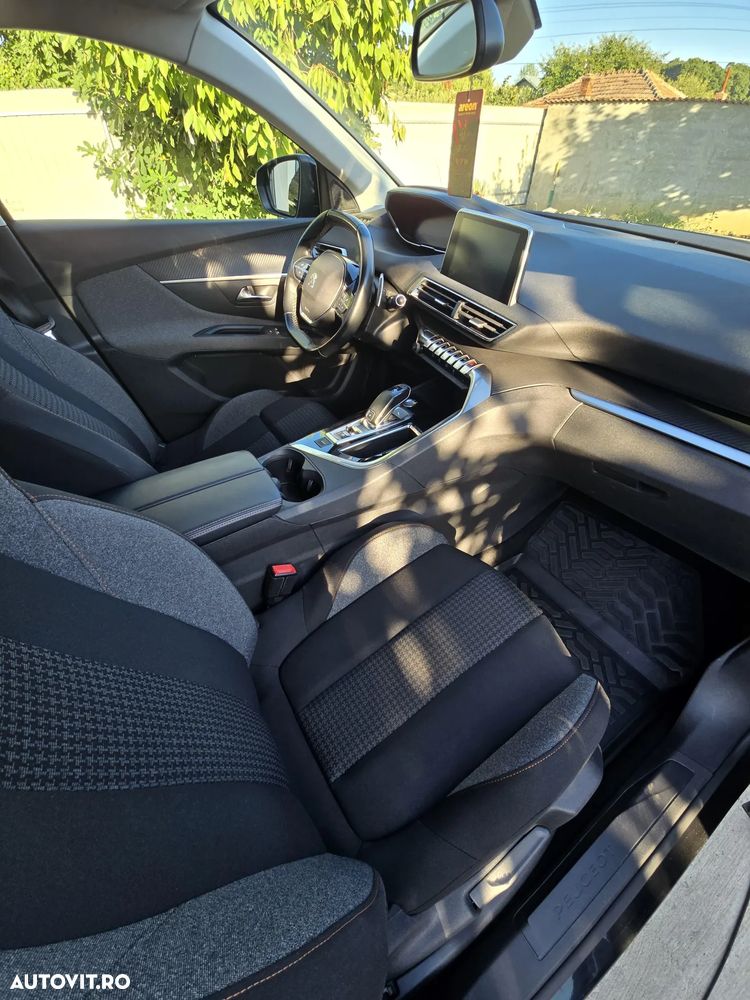 Peugeot 3008 1.2 PureTech Turbo S&S EAT8 Active - 9
