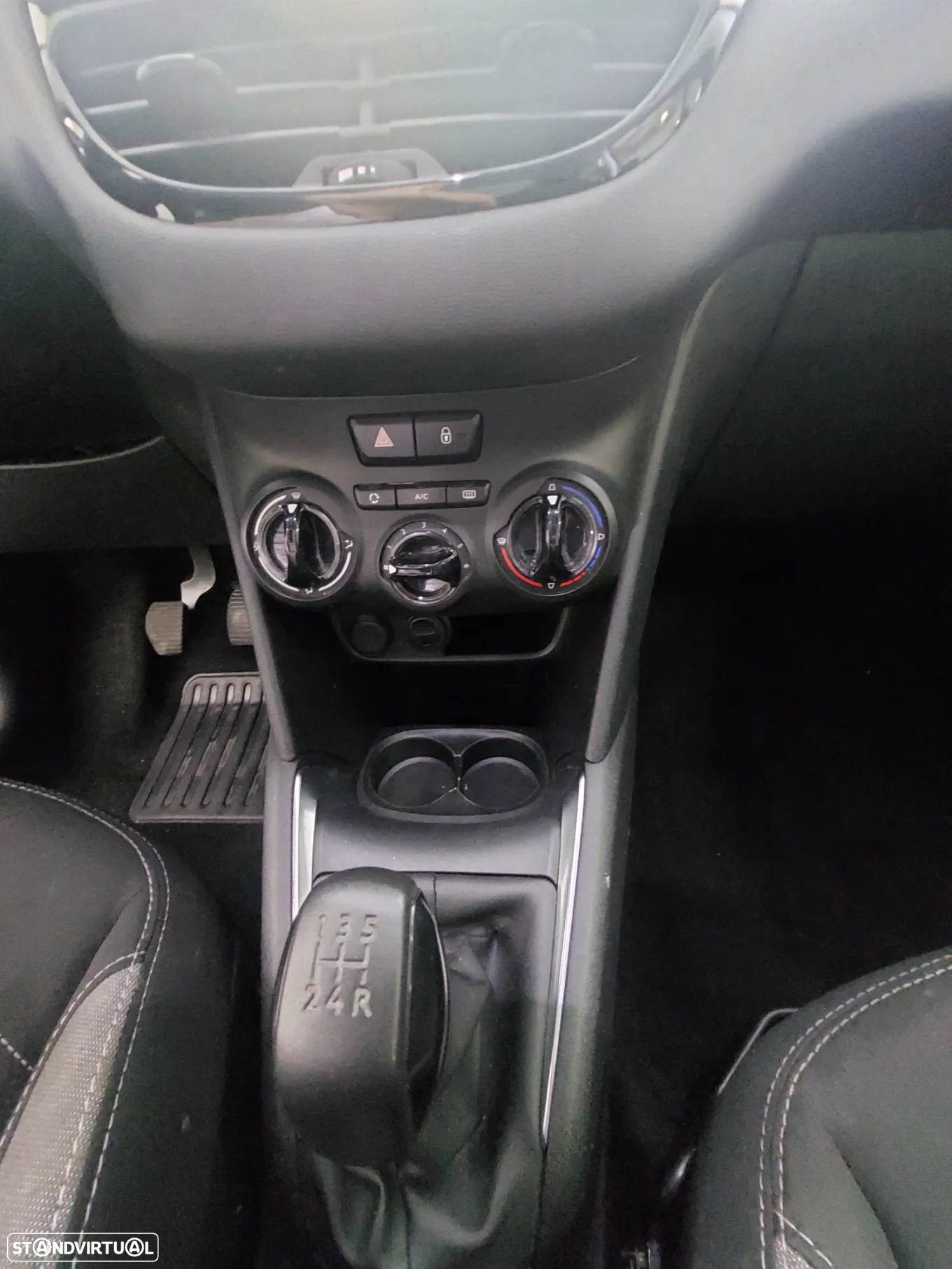 Peugeot 208 Blue-HDi 100 Stop&Start Style - 14