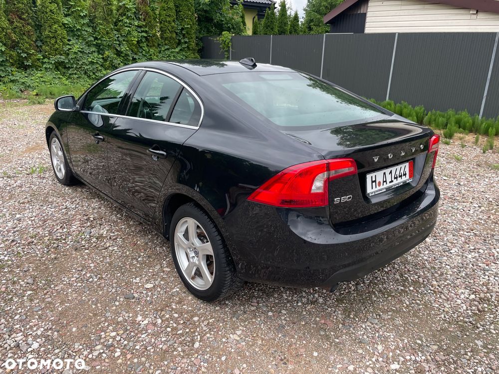 Volvo S60 D3 Summum - 6