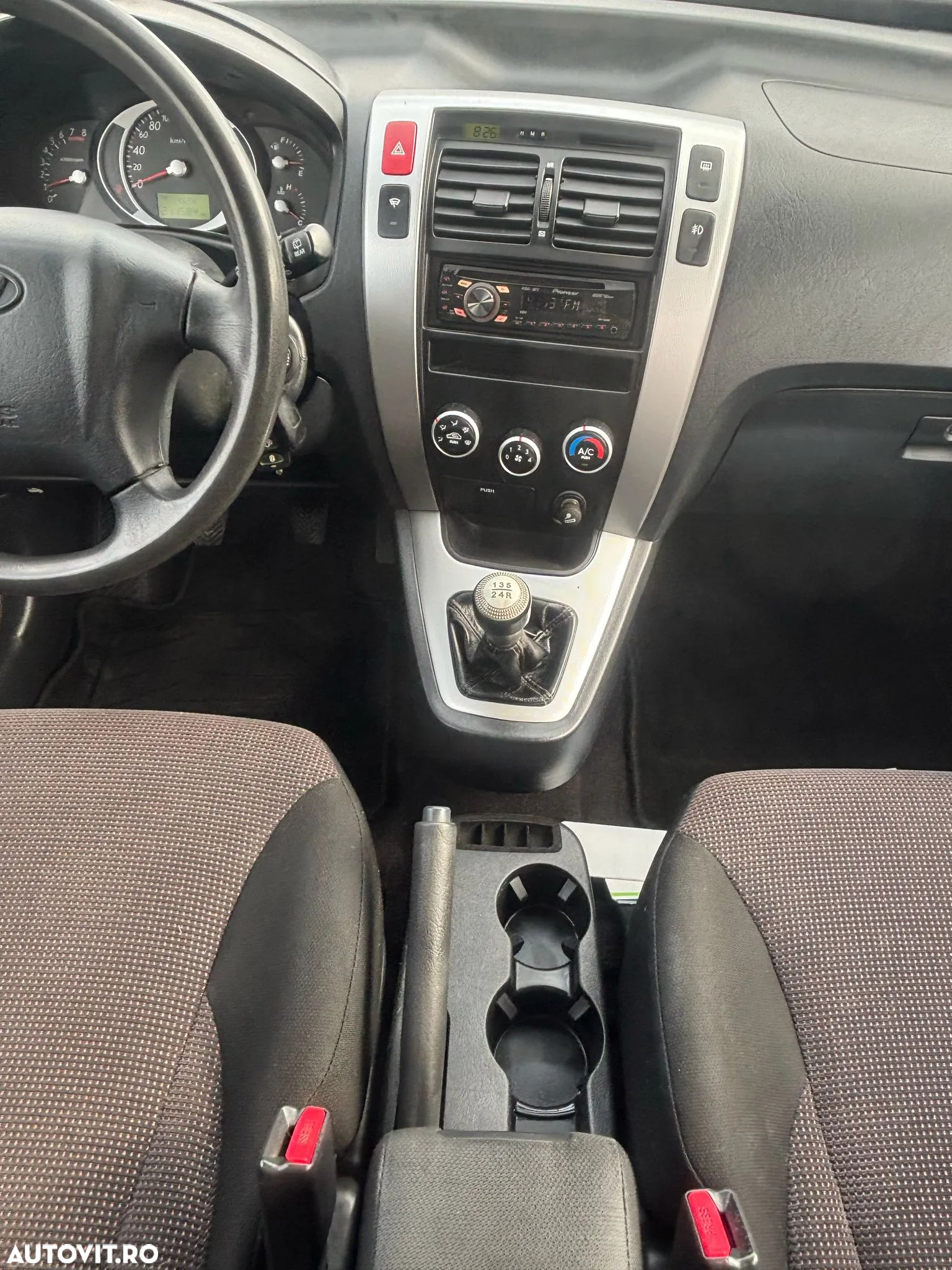 Hyundai Tucson 2.0 - 15