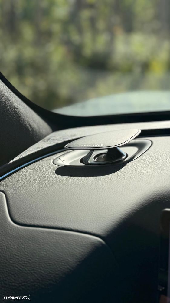 Xpeng G9 93.1 kWh Long Range+Premium Seat & Audio Pack - 12