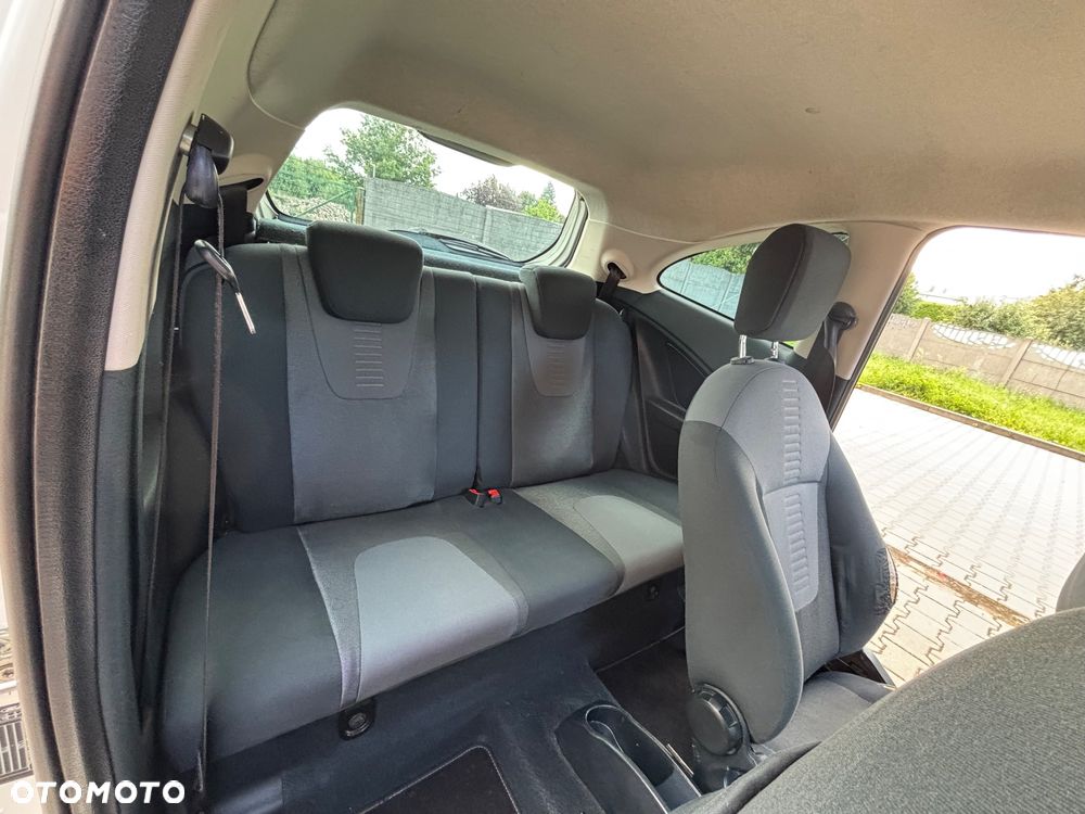 Ford KA 1.2 Concept+ - 23