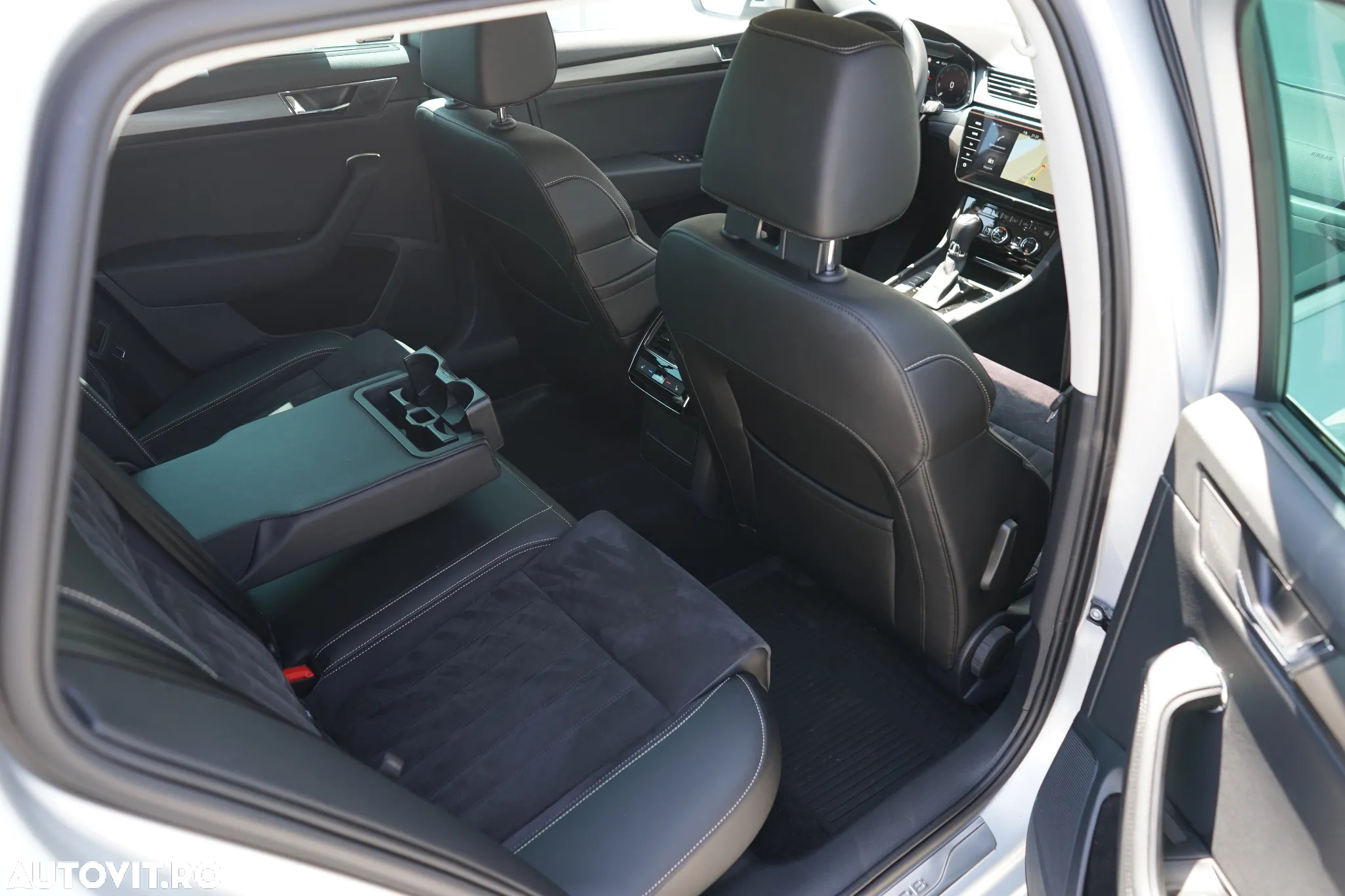 Skoda Superb Combi 2.0 TDI 4X4 DSG Style - 31
