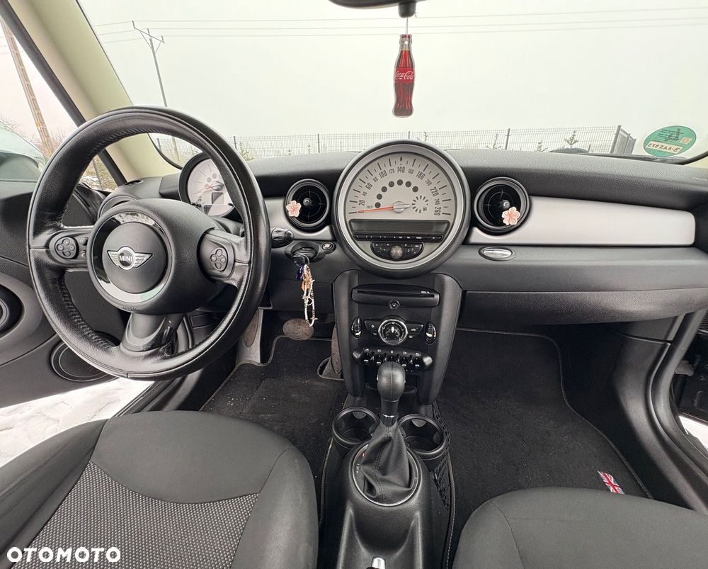 MINI ONE - 6