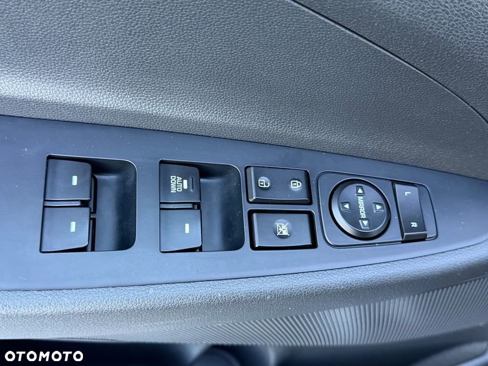 Hyundai Tucson 1.6 GDI BlueDrive Classic 2WD - 18