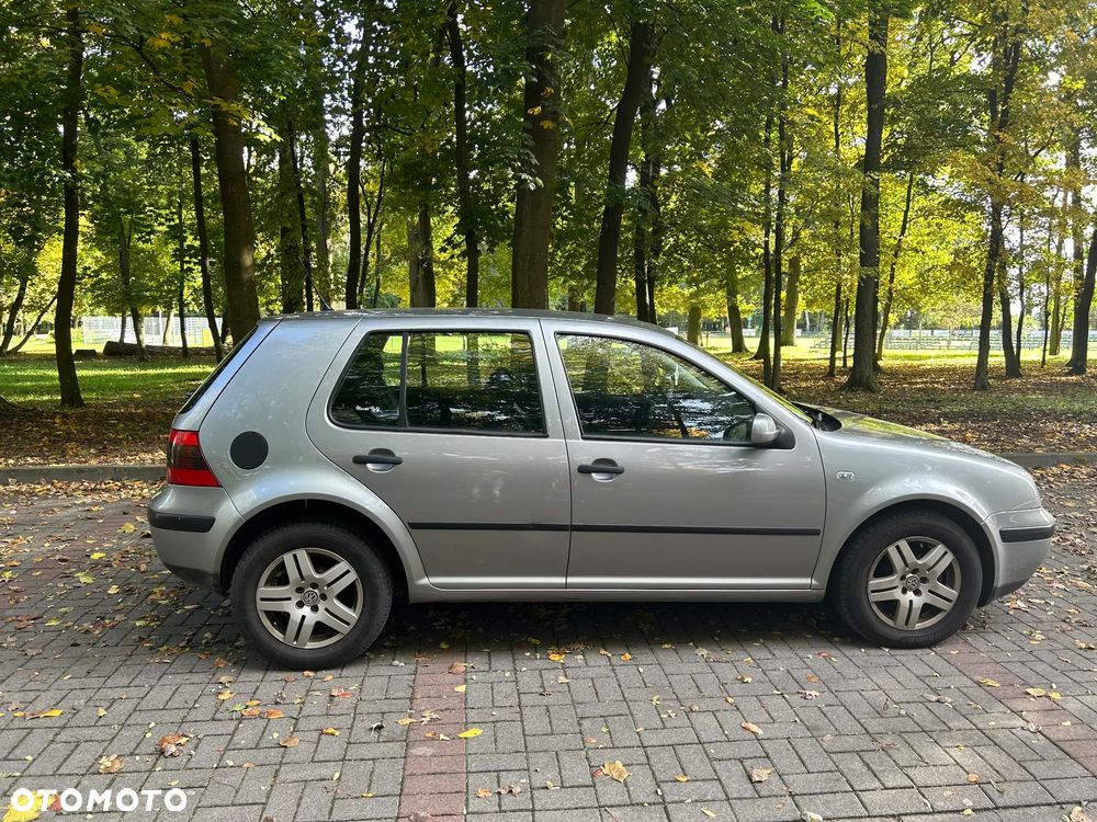 Volkswagen Golf IV 1.4 16V Comfortline - 3