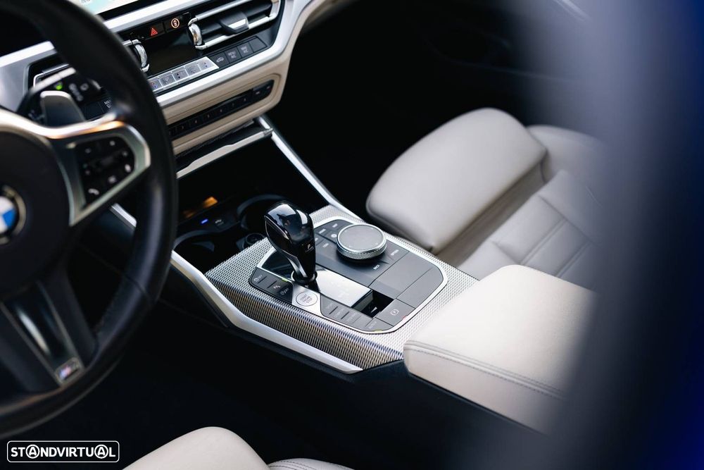 BMW 320 d Pack Desportivo M Auto - 43