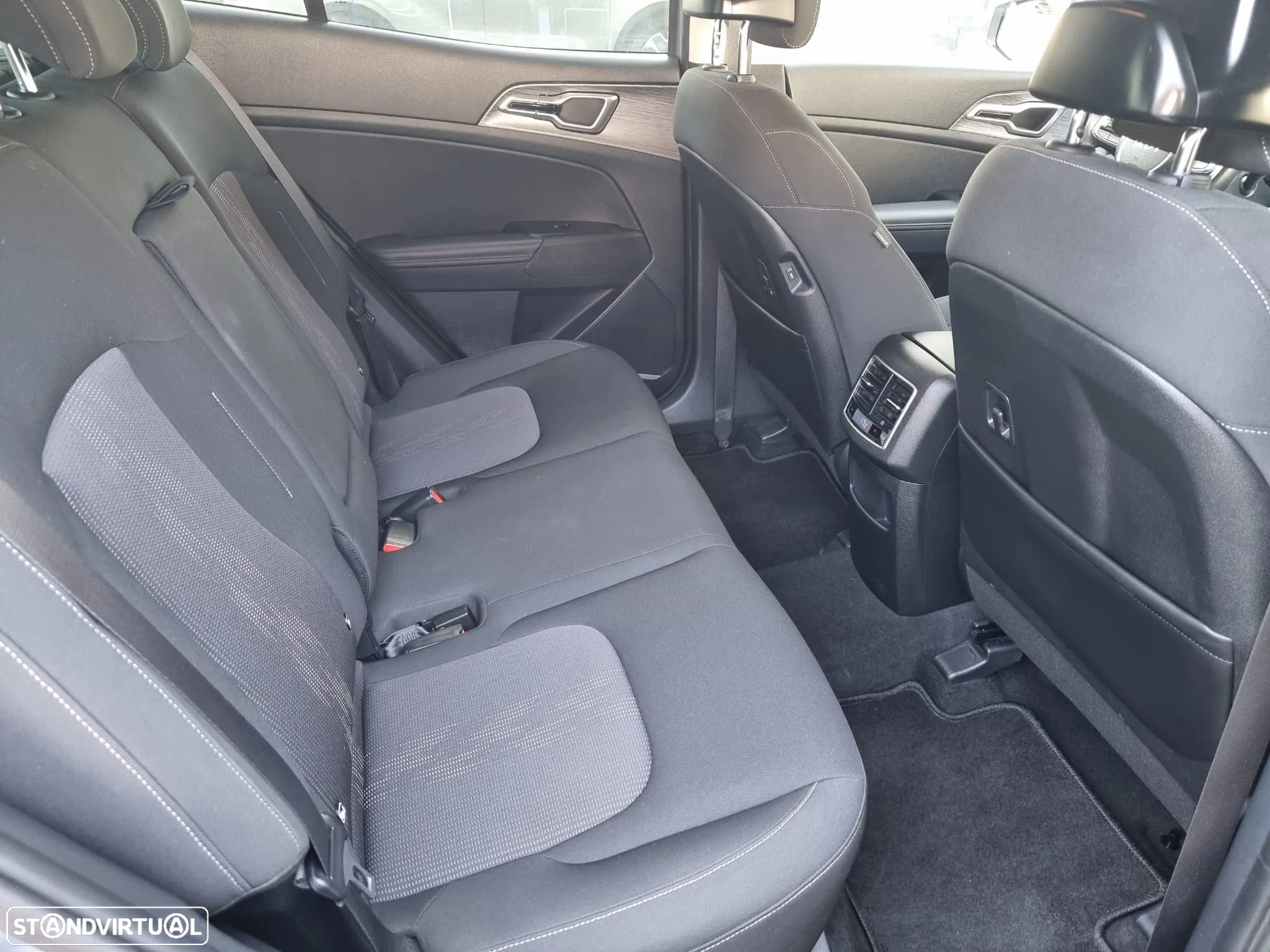 Kia Sportage 1.6 T-GDI Drive - 16