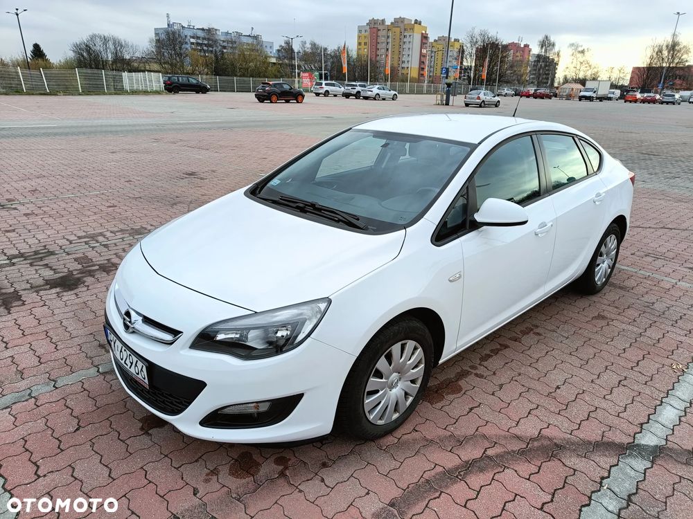 Opel Astra - 1