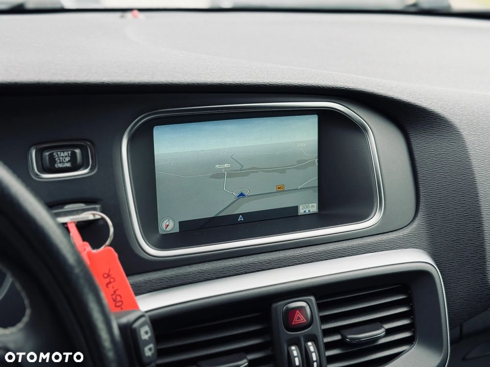 Volvo V40 D2 Drive-E R-Design Momentum - 28