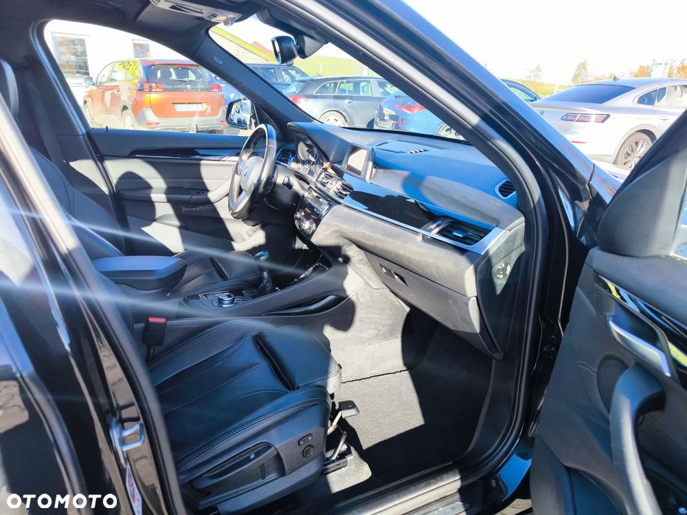 BMW X1 sDrive18i xLine - 10