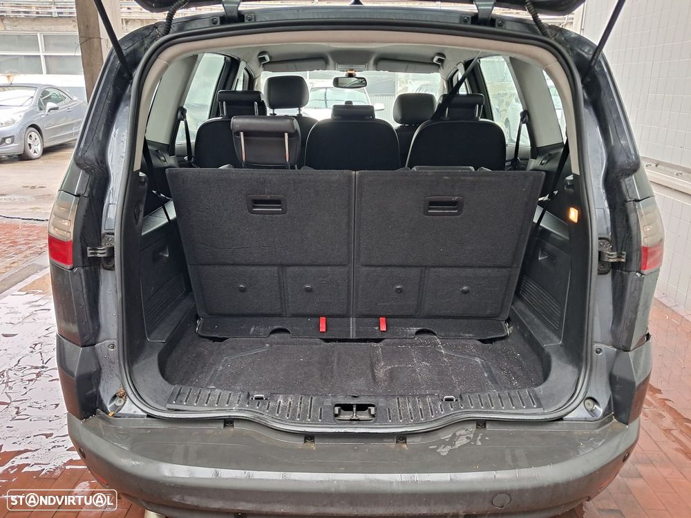 Ford S-Max 1.8 TDCi Titanium 7L - 17