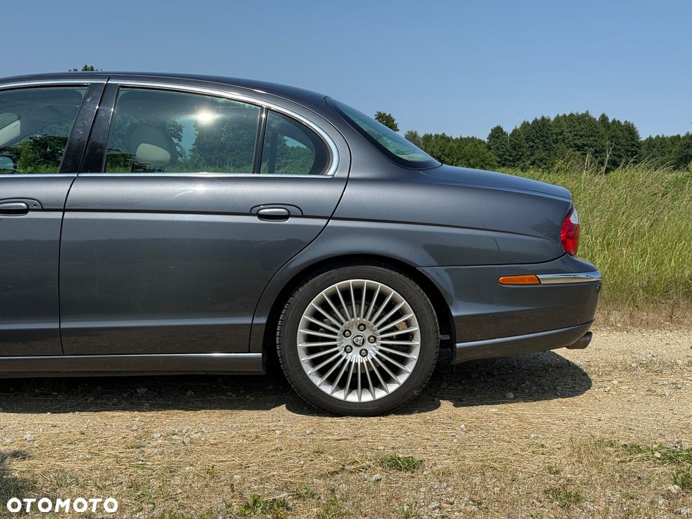 Jaguar S-Type 4.2 V8 Executive - 5