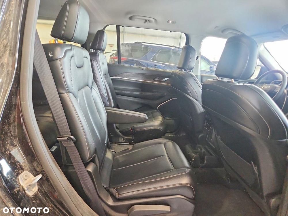 Jeep Grand Cherokee - 10