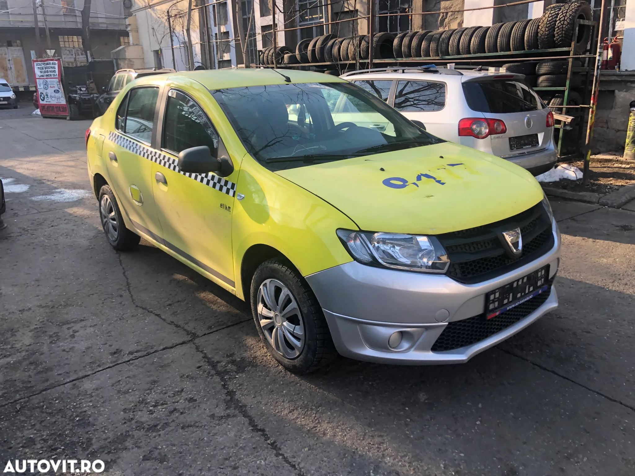 Dezmembrez Dacia Logan II 2014 1.2 benzina galben alb - 9