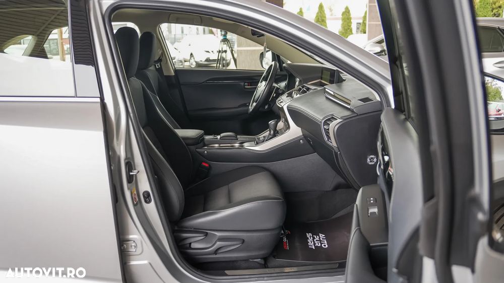 Lexus Seria NX 300h FWD Business - 30