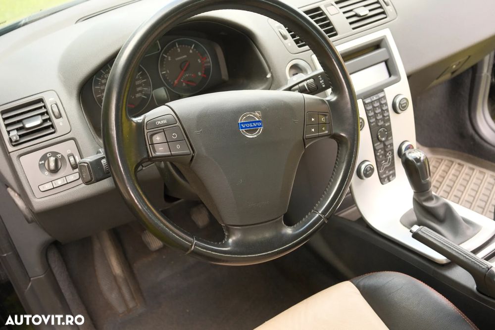 Volvo S40 D2 Rdesign Edition - 6