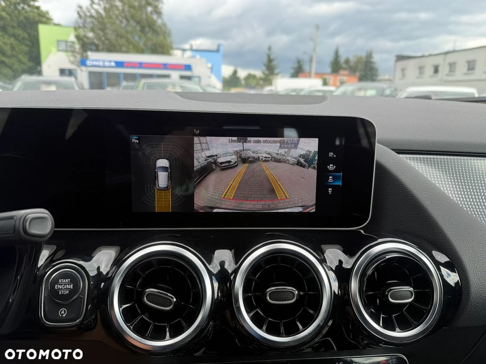 Mercedes-Benz GLA 200 d 8G-DCT - 18