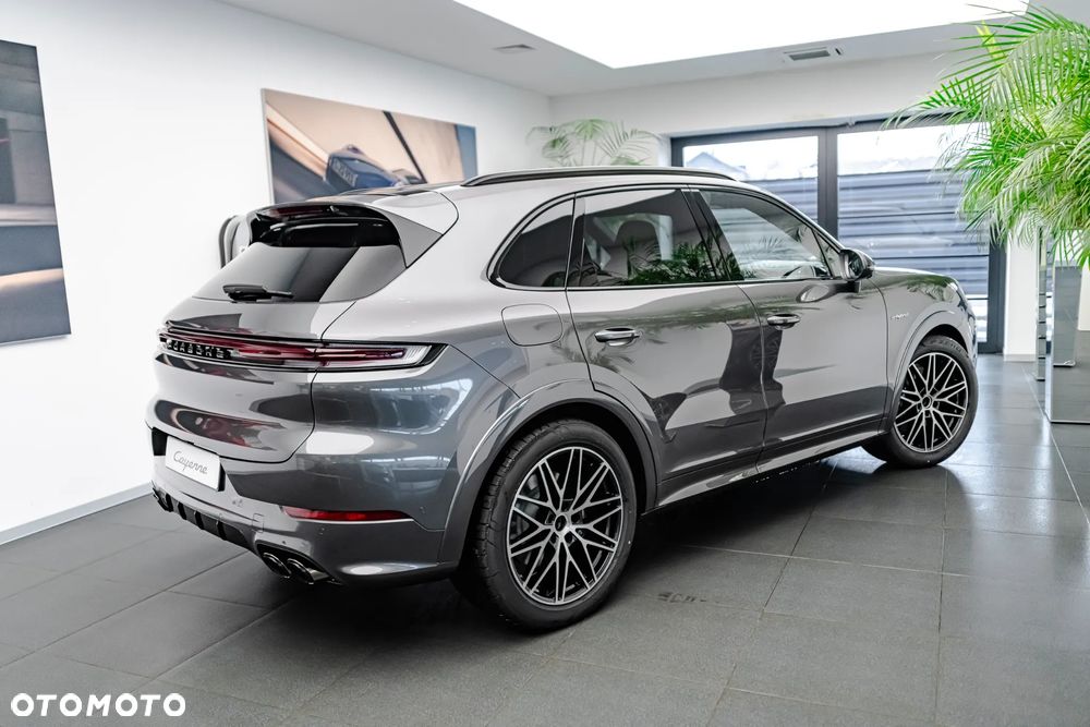 Porsche Cayenne E-Hybrid PHEV Black Edition - 23