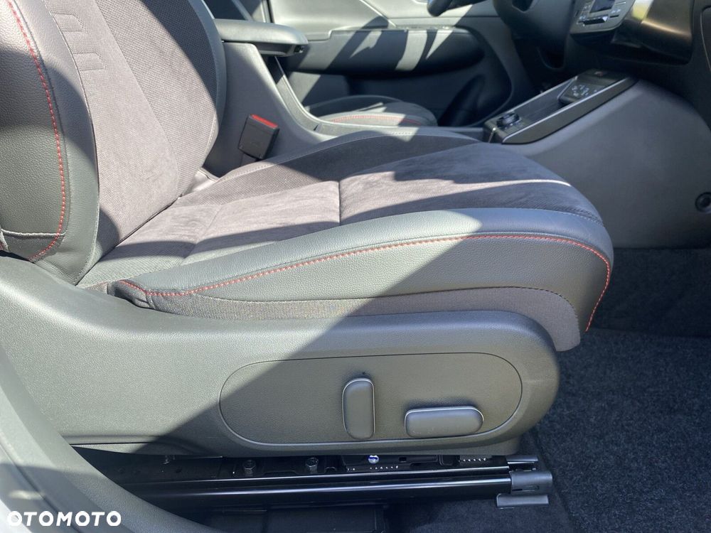 Hyundai Kona - 17