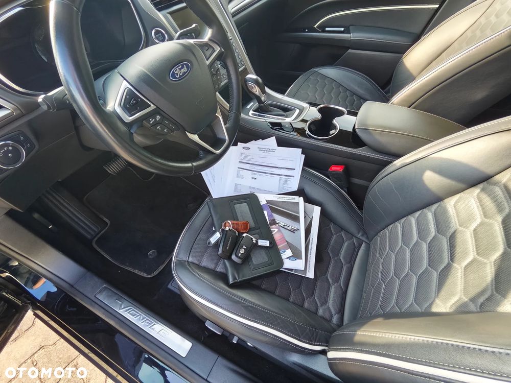 Ford Mondeo 2.0 Hybrid Vignale - 24