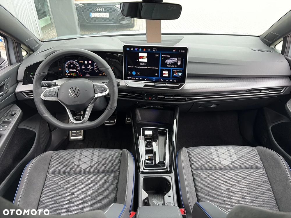 Volkswagen Golf 1.5 eTSI mHEV R-Line Plus DSG - 21