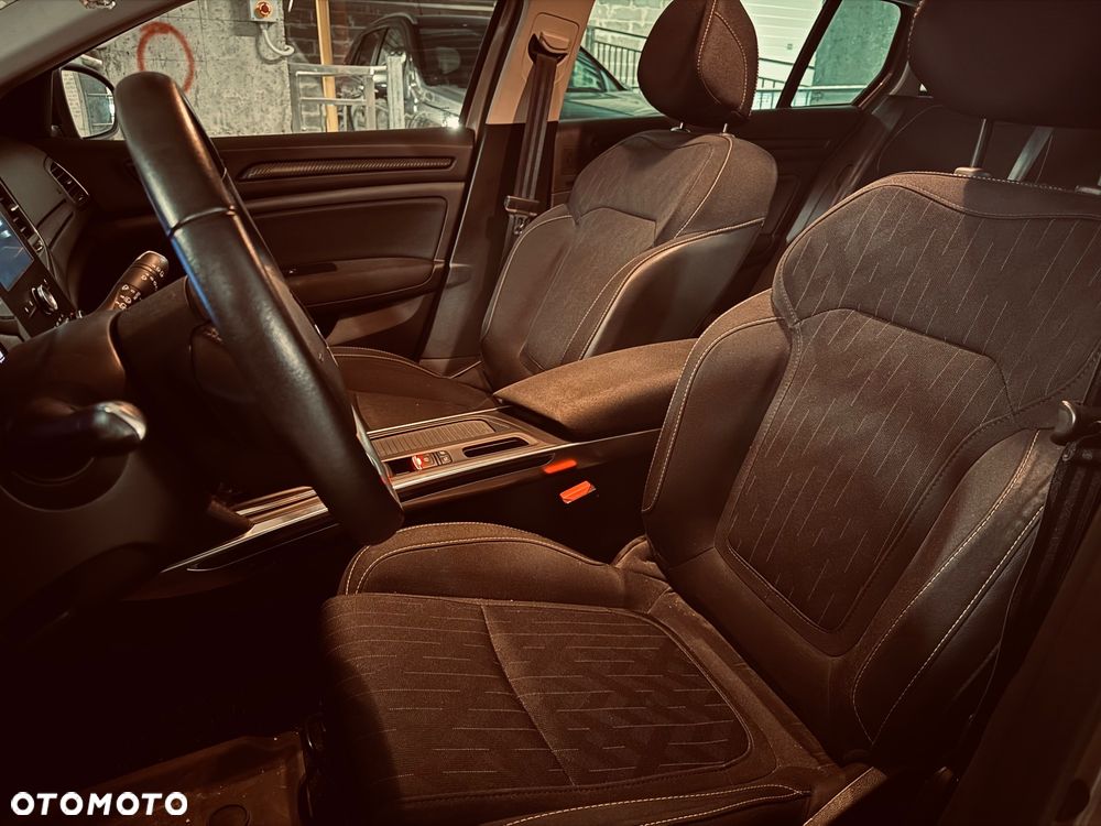 Renault Megane 1.3 TCe FAP Limited - 10