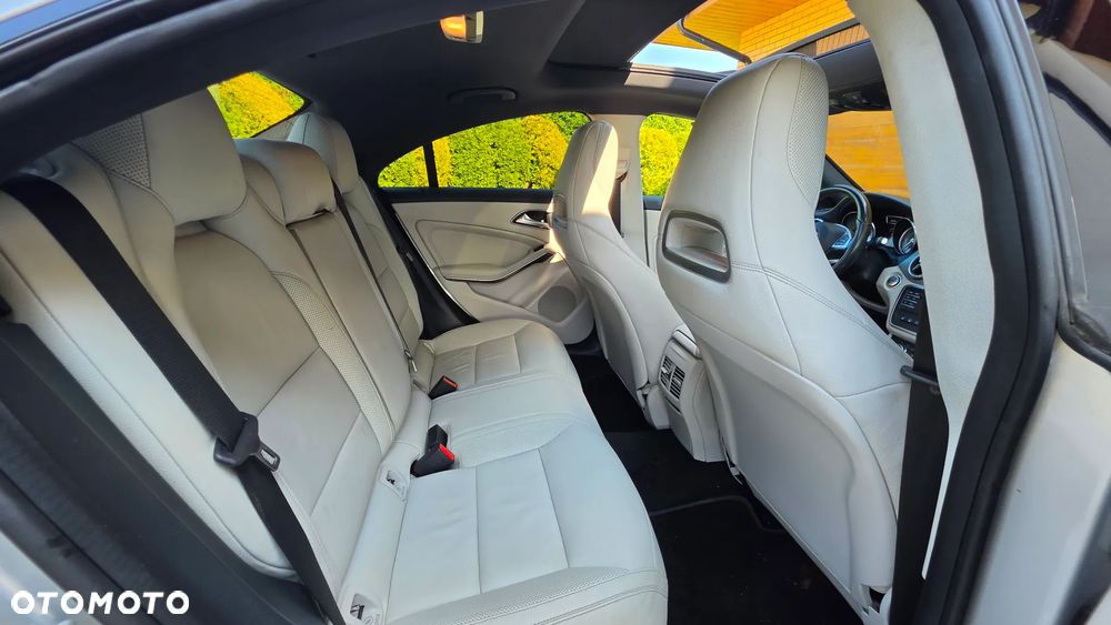 Mercedes-Benz CLA 200 d 7G-DCT AMG Line - 7