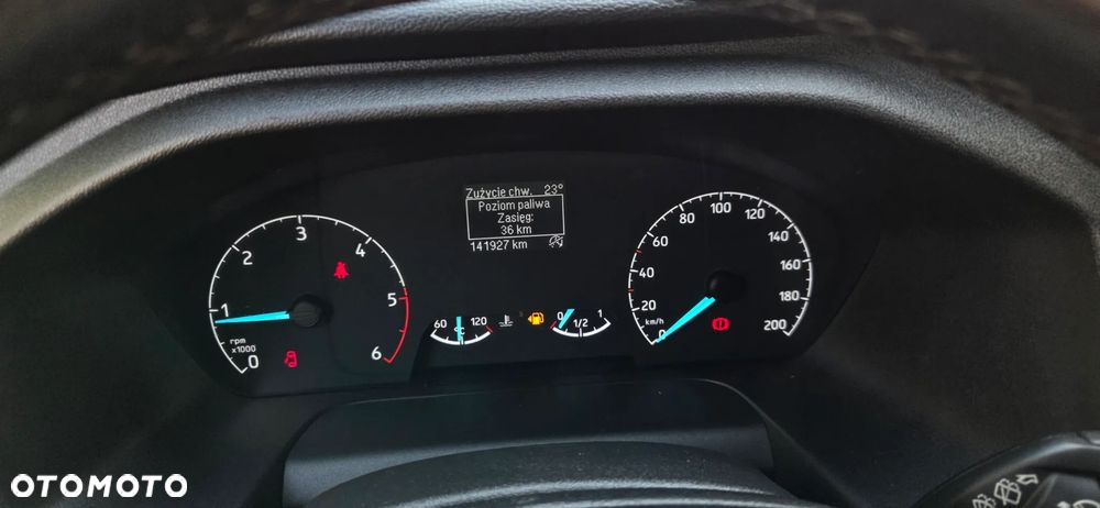Ford Tourneo Custom 2.0 EcoBlue L1 Titanium - 27
