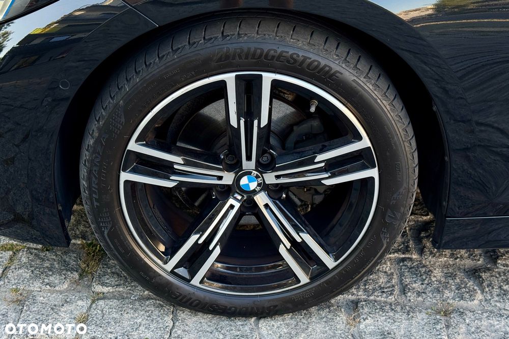 BMW Seria 3 320d xDrive M Sport sport - 31