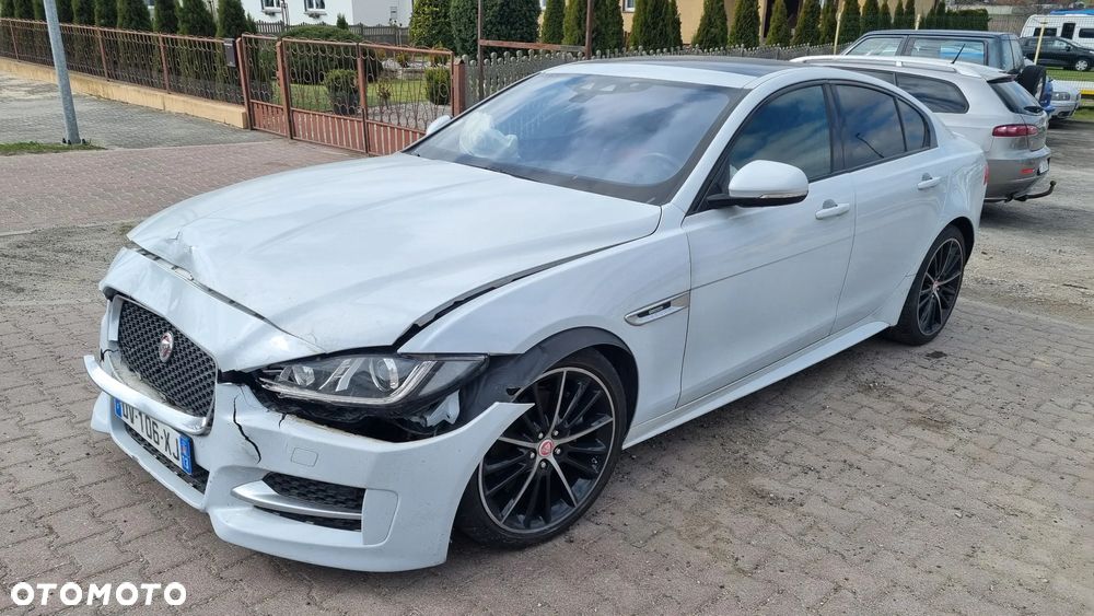 Jaguar XE 20d R-Sport Ingenium Edition - 14