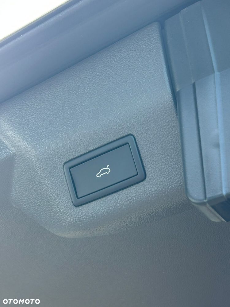 Volkswagen Multivan 2.0 TDI L2 Style DSG - 14