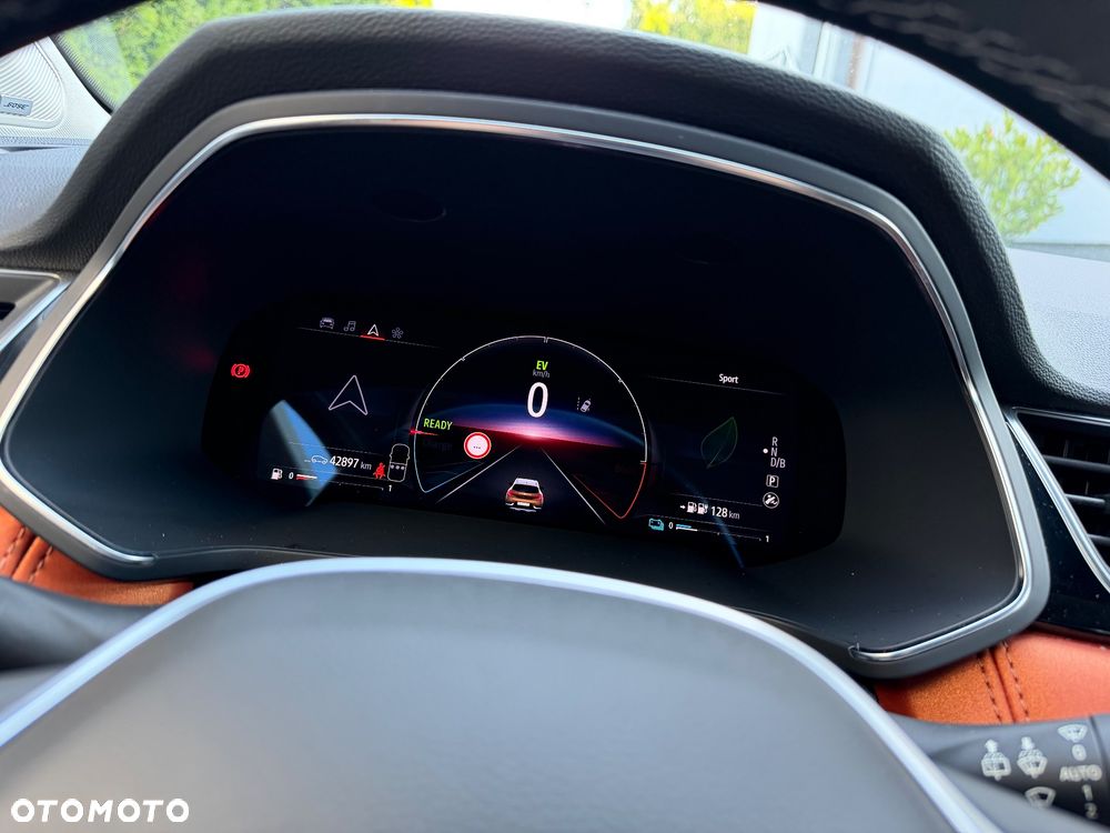 Renault Captur 1.6 E-TECH Plug-In Intens - 37