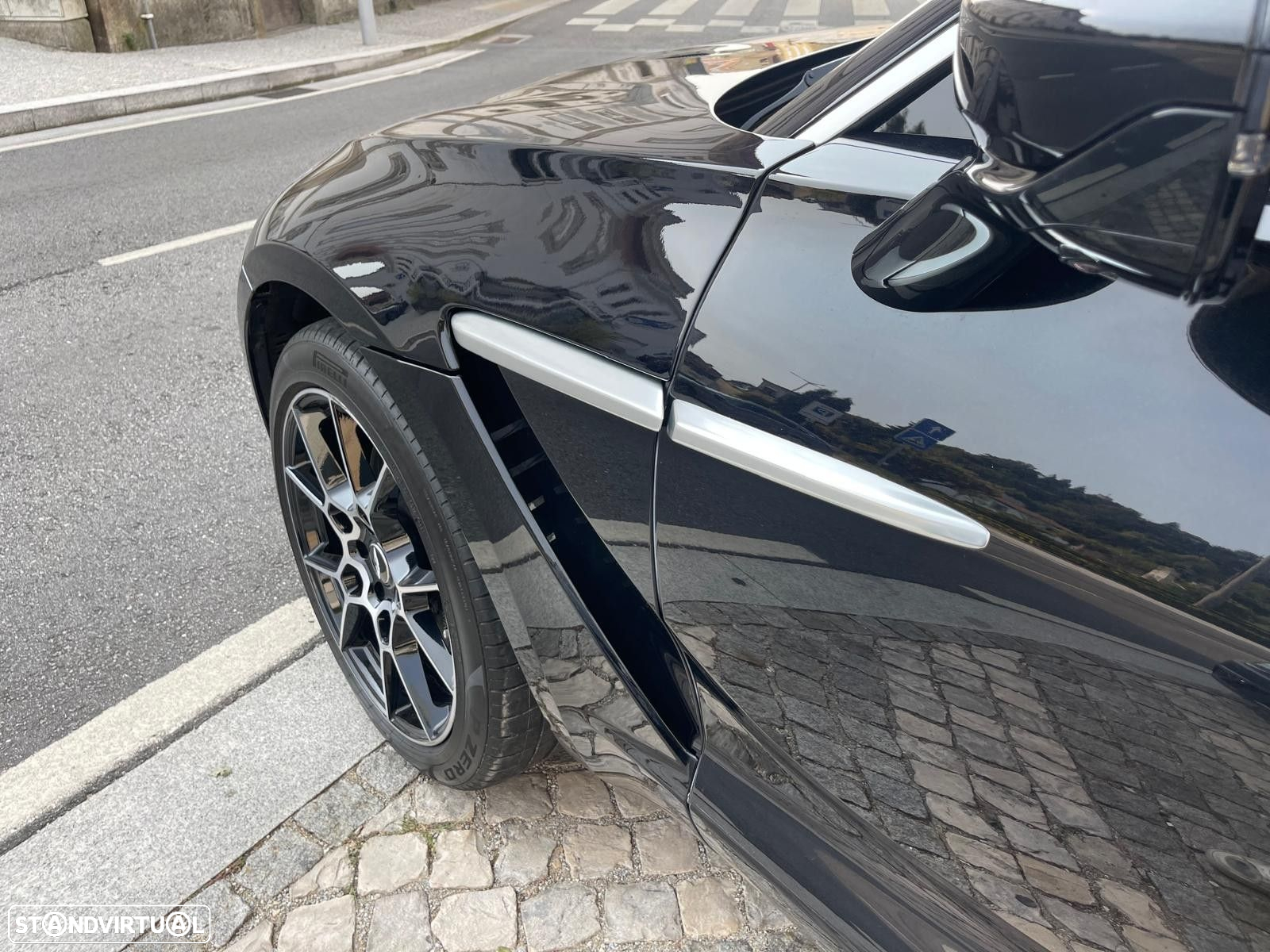 Aston Martin DBX Standard - 13