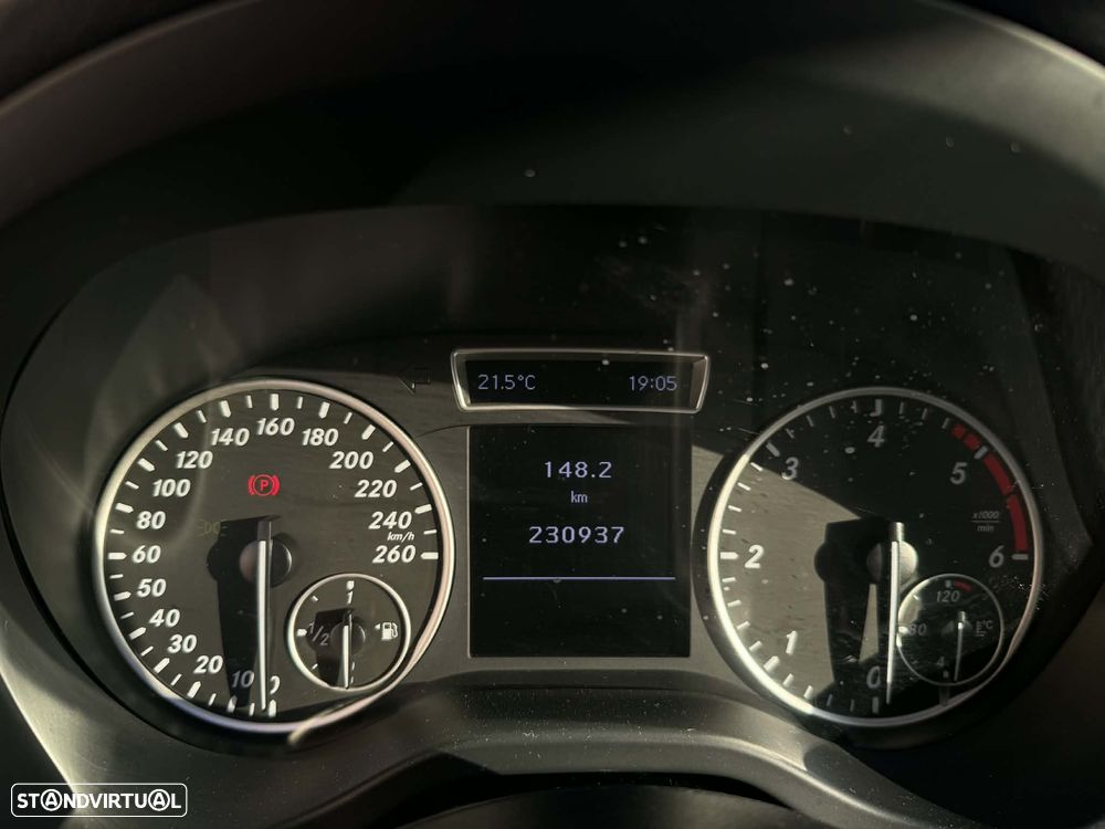 Mercedes-Benz A 180 d Urban - 4