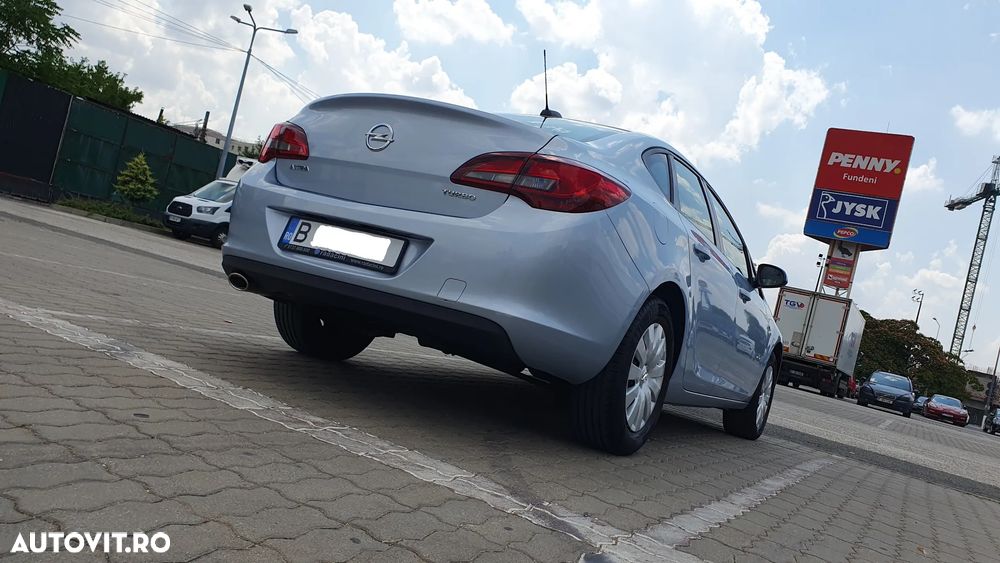 Opel Astra 1.6 TWINPORT ECOTEC Essentia - 40