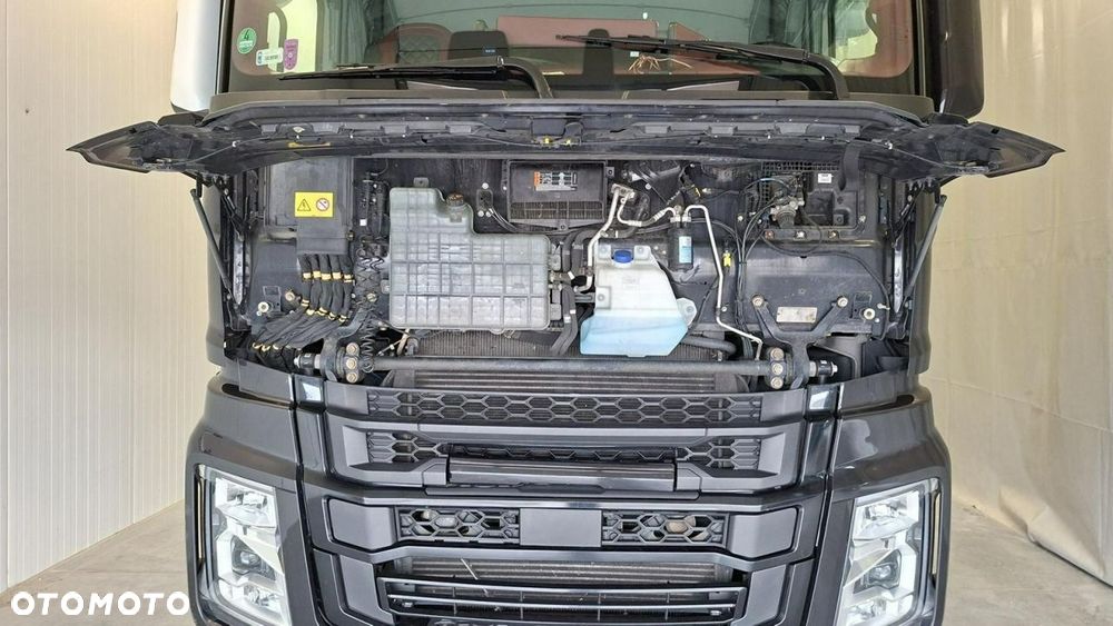 Ford F-MAX - 10