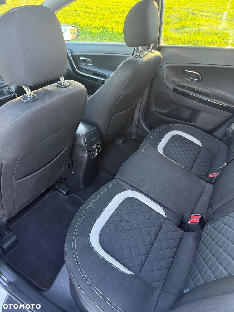 Kia Ceed 1.6 CRDi GT Line DCT - 9