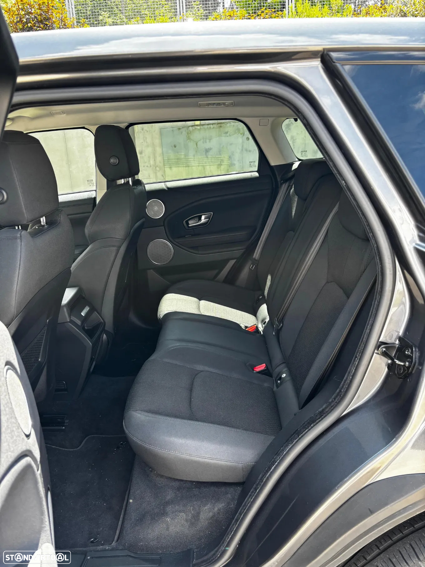 Land Rover Range Rover Evoque 2.0 eD4 Pure - 32