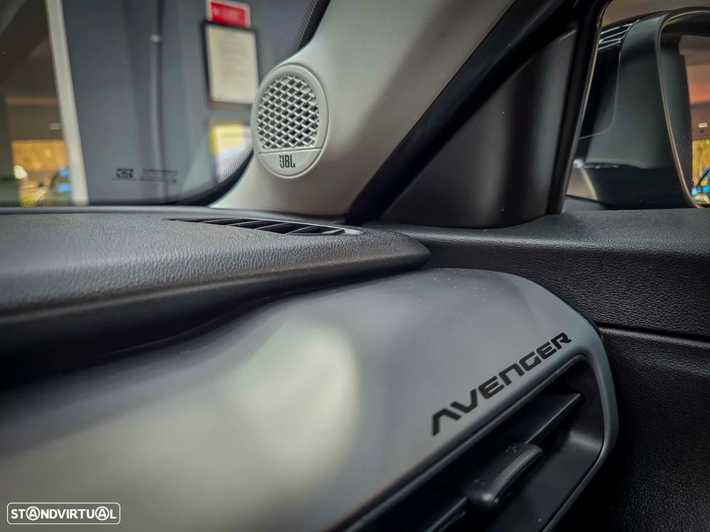 Jeep Avenger 1.2 e-Hybrid Longitude DCT - 30