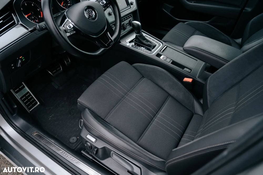 Volkswagen Passat Alltrack 2.0 TDI DSG 4Motion - 22