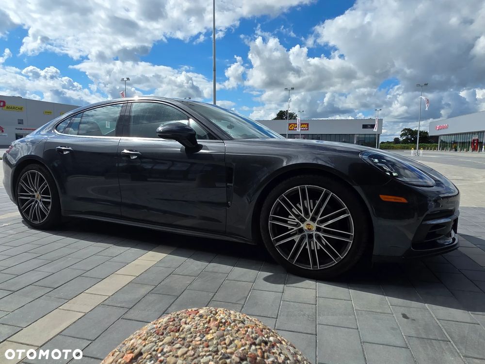 Porsche Panamera 4 - 5