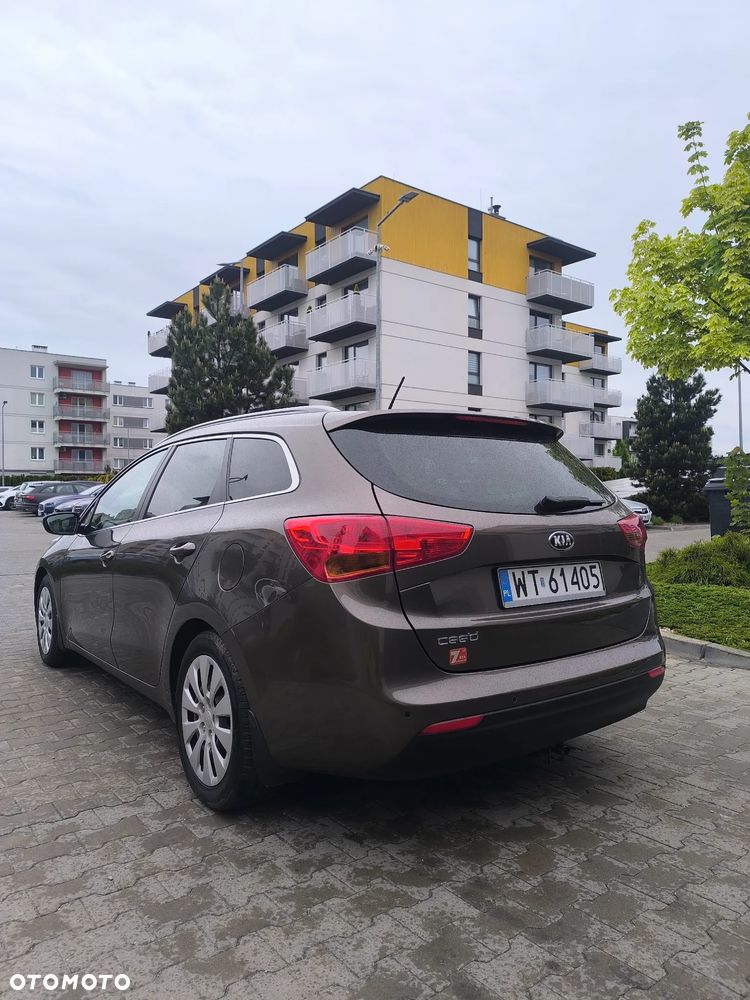 Kia Ceed 1.6 GDI L - 9