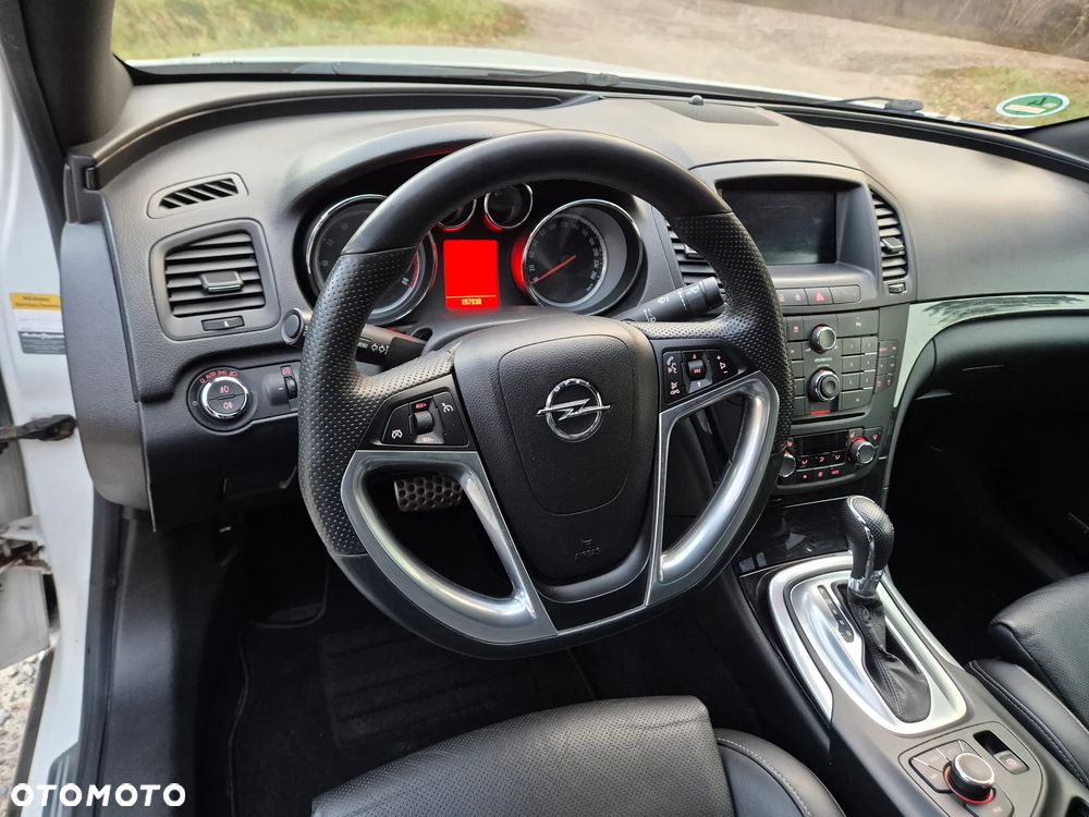 Opel Insignia - 16