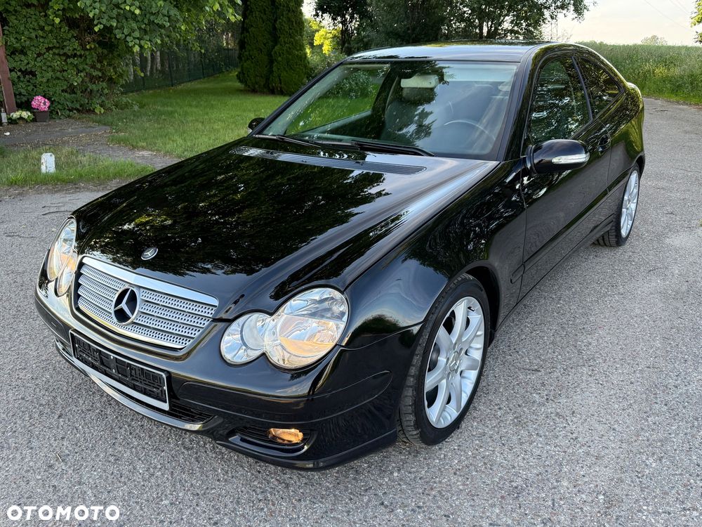 Mercedes-Benz Klasa C 180 Kompressor Automatik Sport Edition - 9