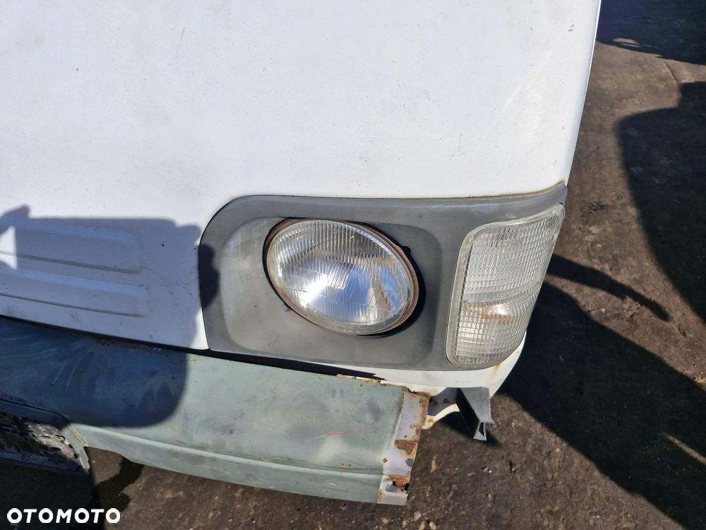 Kia CERES : Kia CERE pojazd na części: maska, zderzak, drzwi, szyby, lusterka, chłodnica.... - 4