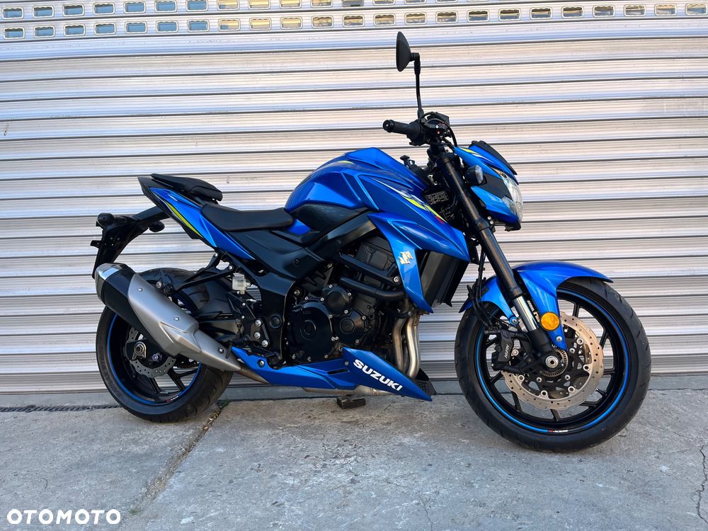 Suzuki GSX - 25