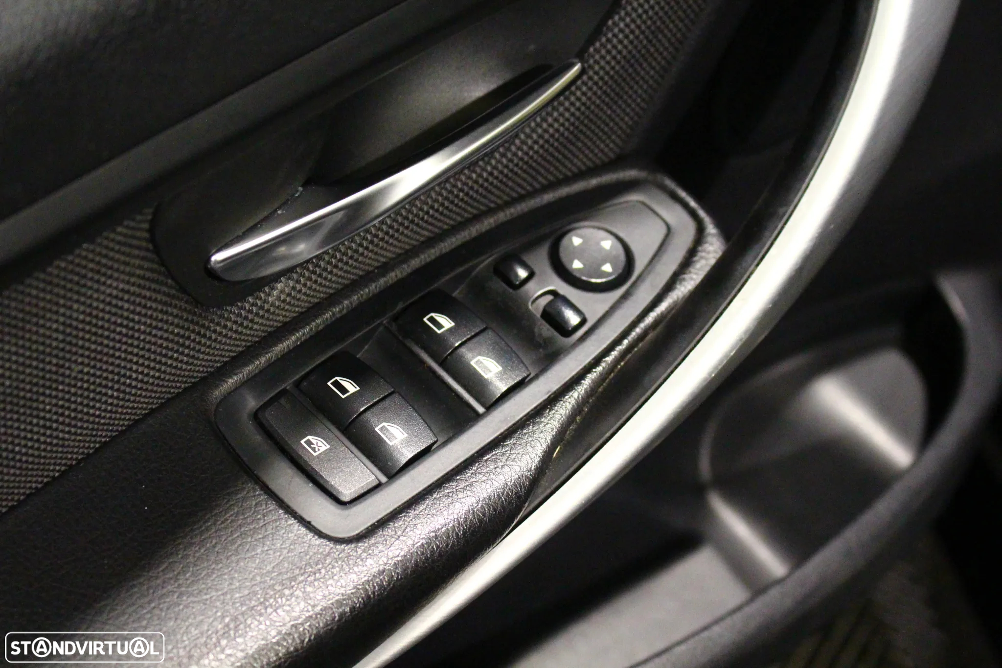 BMW 318 d Touring Auto Line Luxury - 23